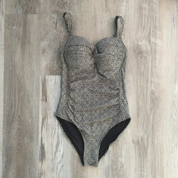 Nip Tuck Joanne Twist Front Design Tummy Control One Piece Swimsuit - Picture 2 of 5